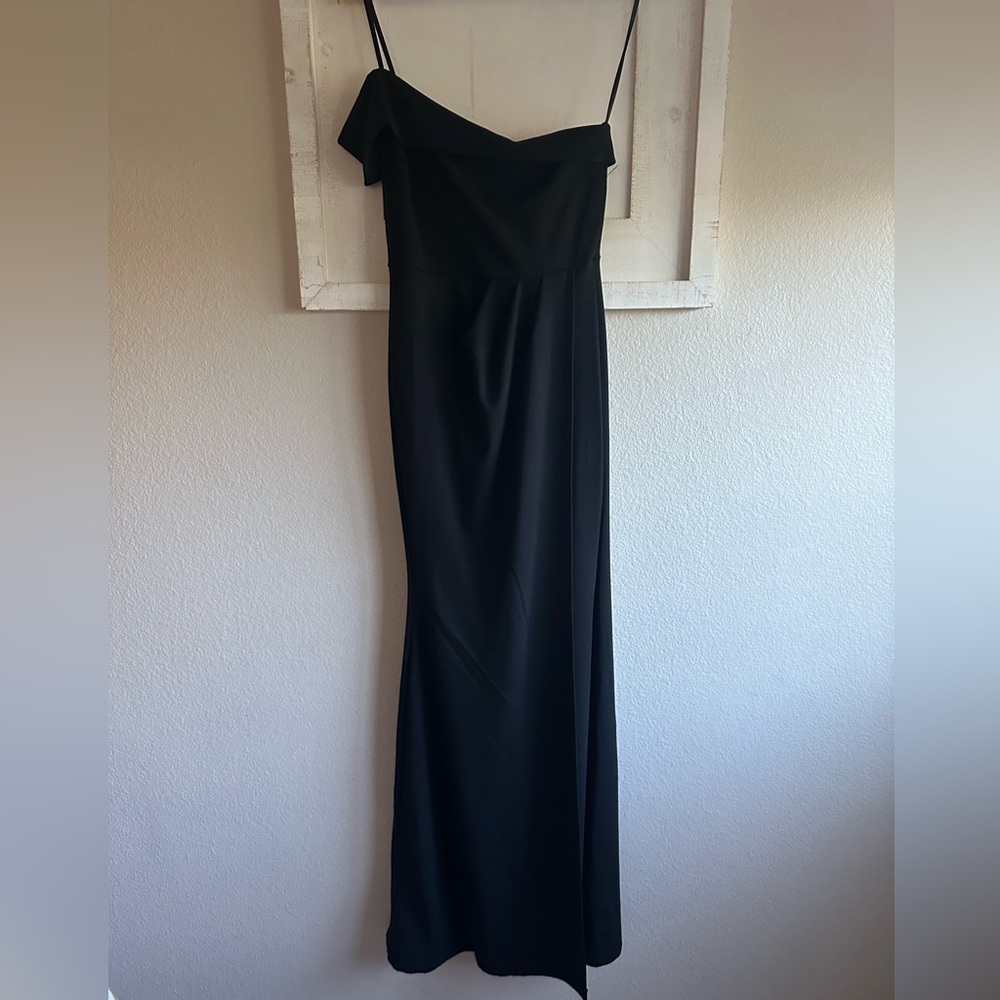 Long black dress